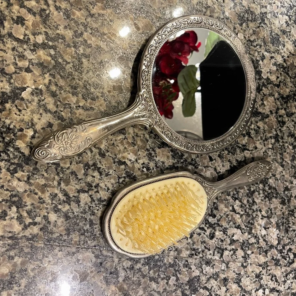 Elegant Silver Vanity Set